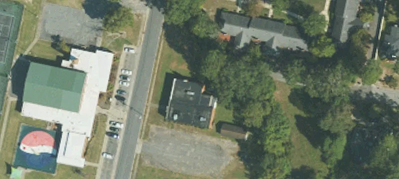 805 Greenbriar Rd