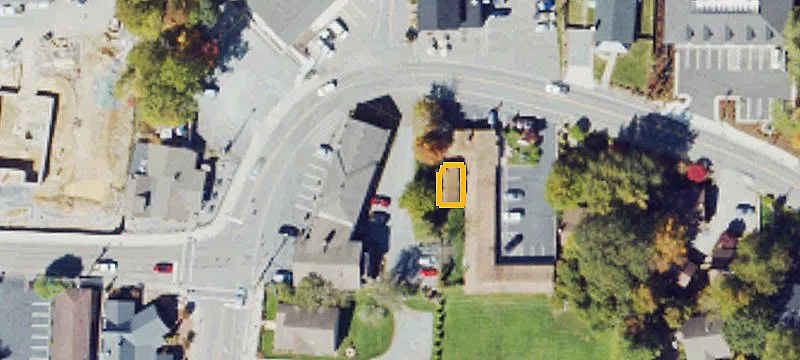 915 Main St