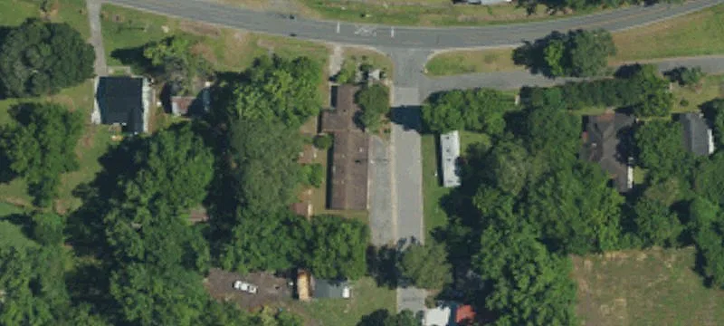 104 Lizzie St