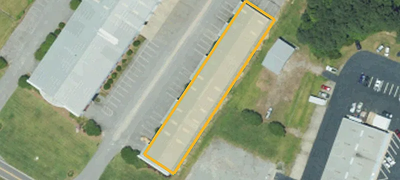 586 English Rd
