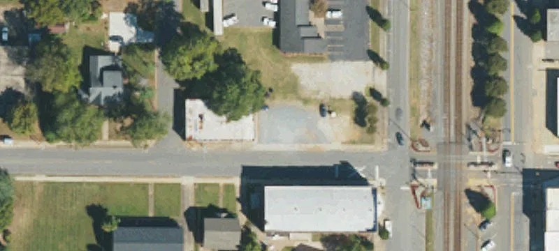 132 Railroad Ave