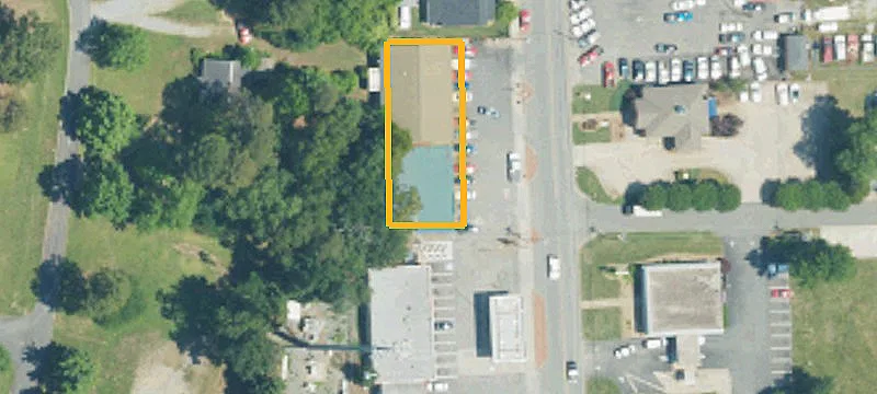129 Main St