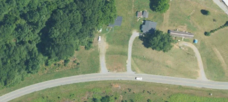 416 1st S Main St