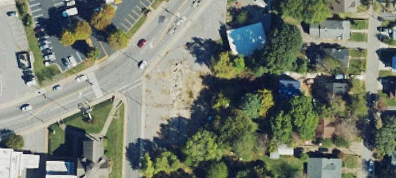 680 Haywood Rd