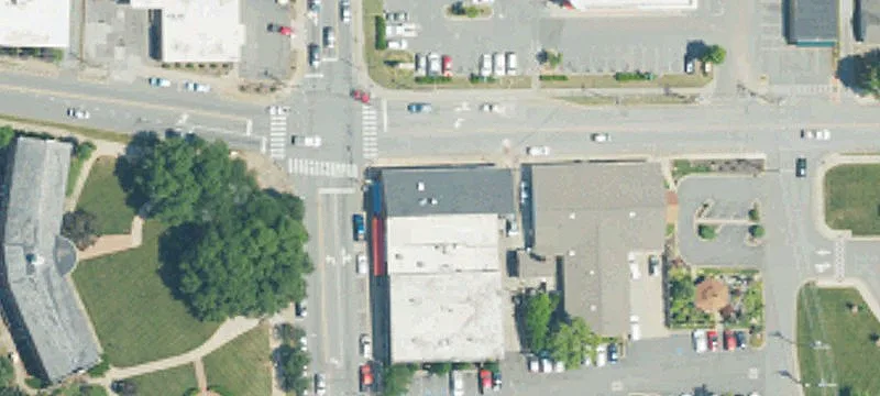 101 Main St