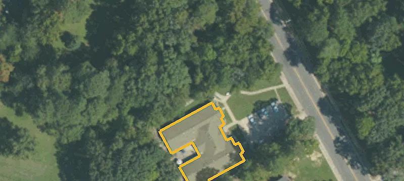 2002 Woodland Ave