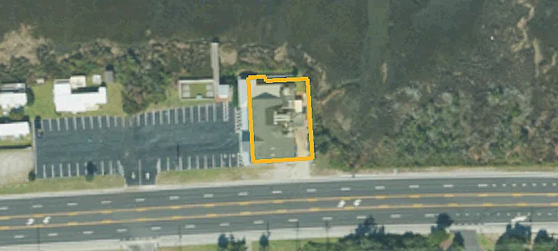 703 Ft Macon Rd