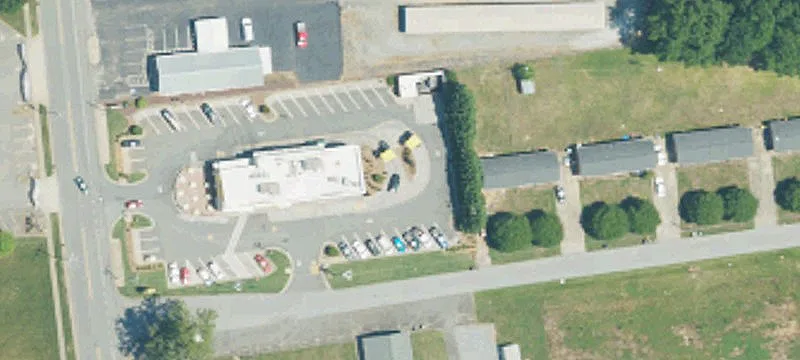 105 Oak Ave