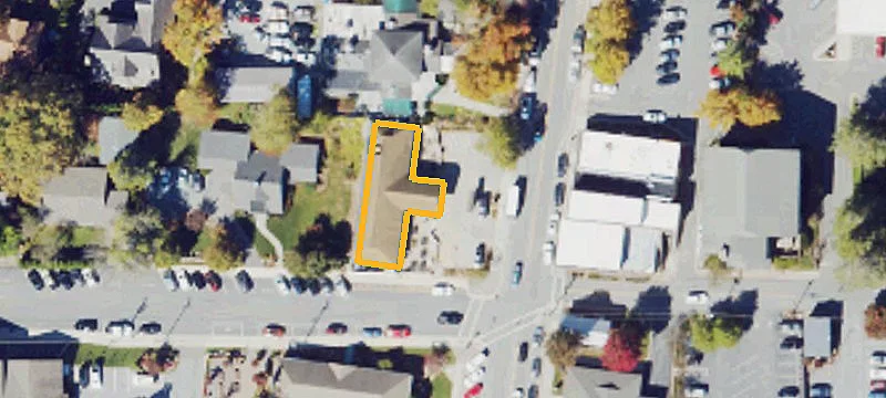 990 Main St