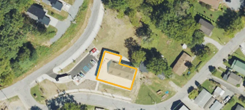140 Carver St
