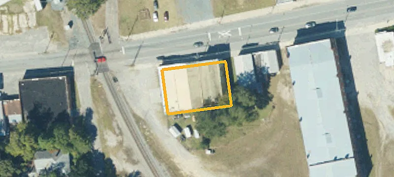 4460 Main St