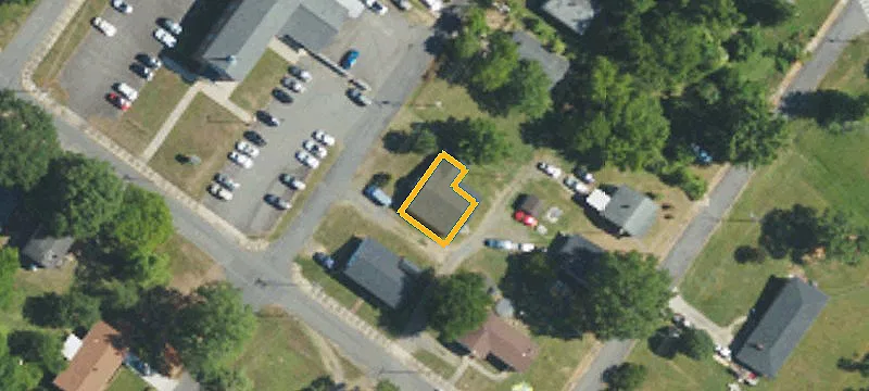 323 Jackson St