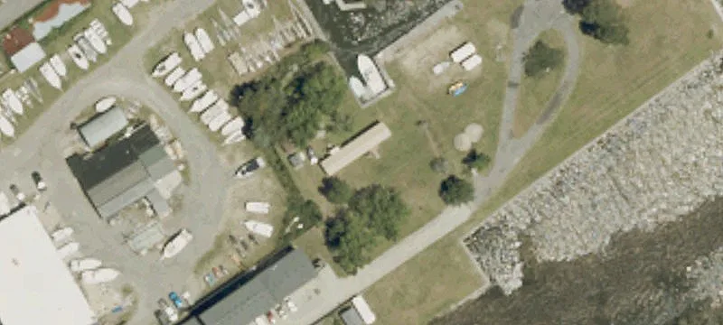 121 Bay Ln