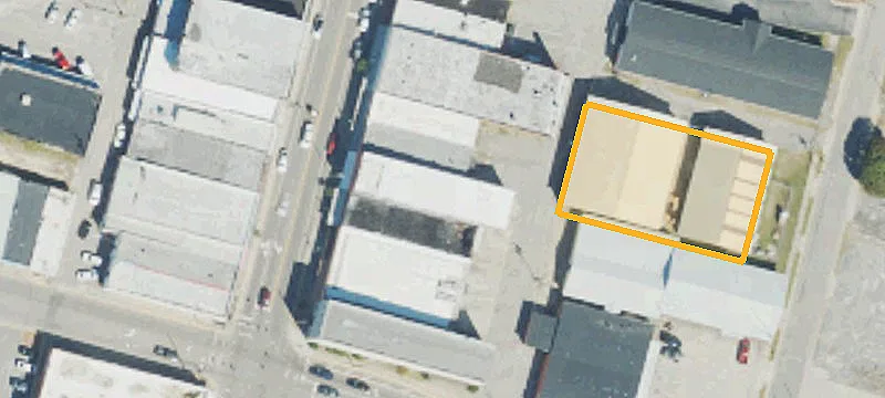 122 Main St