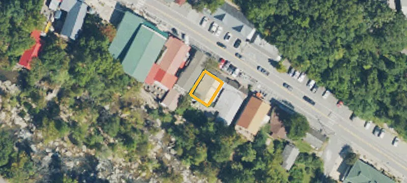 371 Main St