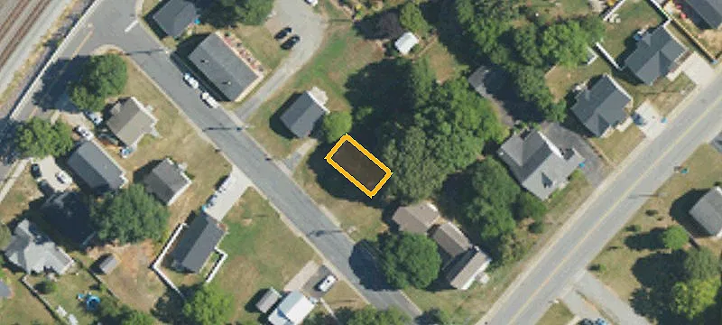 211 Rdg Ave