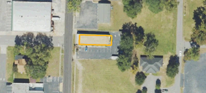 304 Cedar St
