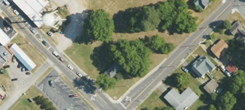 Ryder Ave