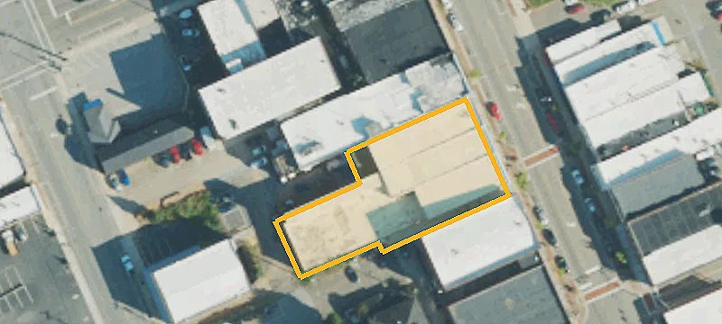 48 Main St