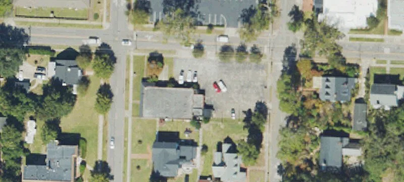 904 Elm St