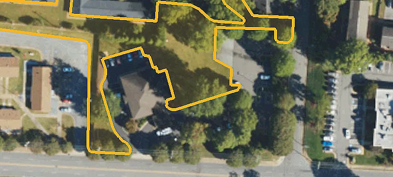 200 Grover St