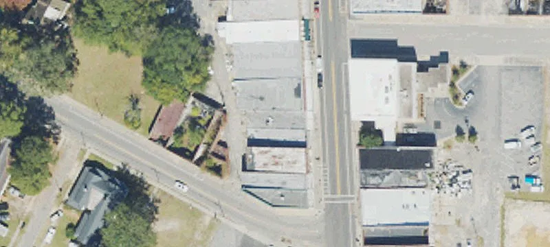 306 Main St