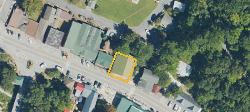 390 Main St