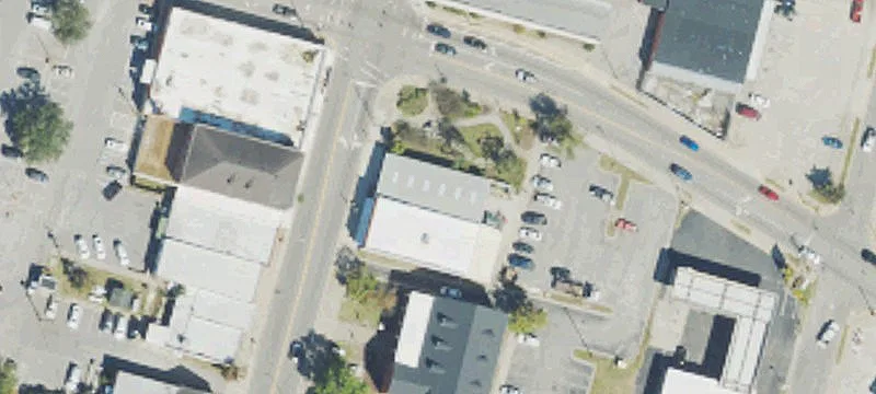 Main St