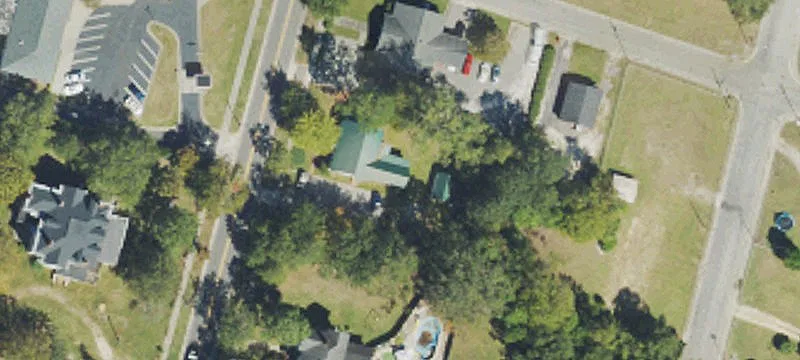 303 Main St