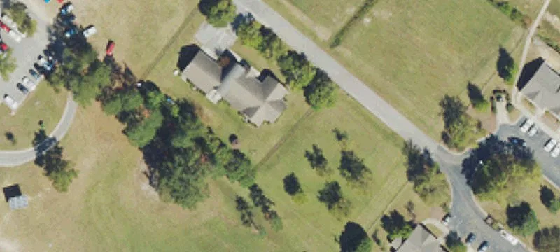 300 Ruth Dial St
