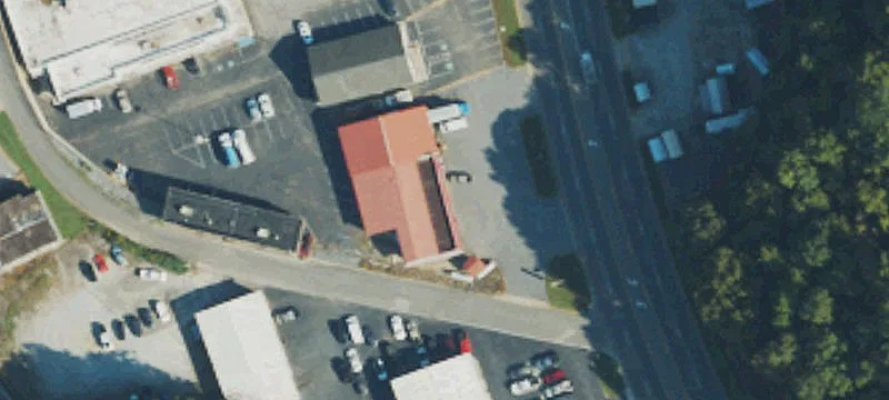 1121 Main St