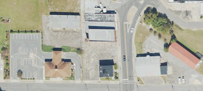 Main St