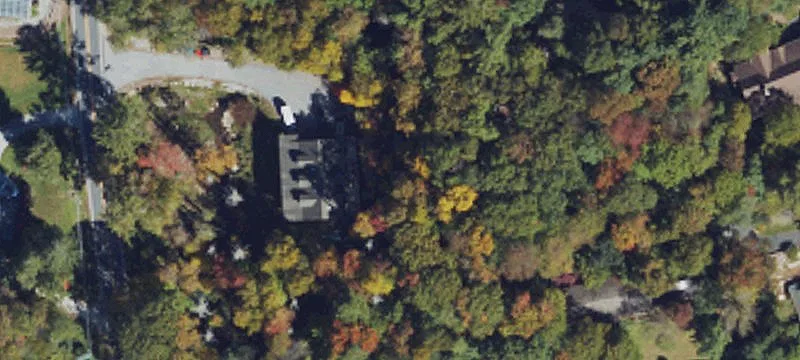 2437 Cashiers Rd