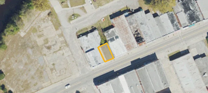 1158 Main St