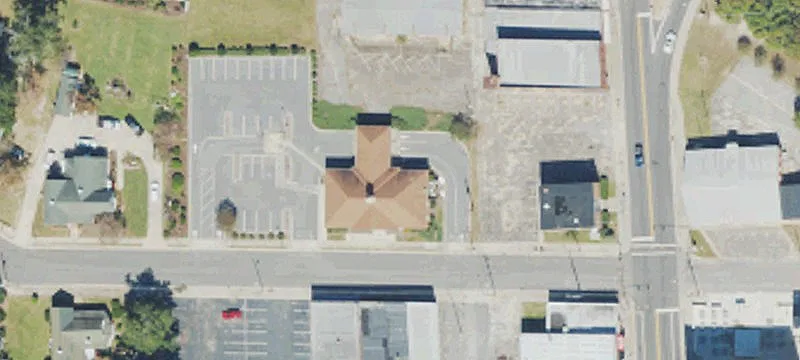 104 Thompson St