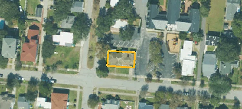 2010 Evans St