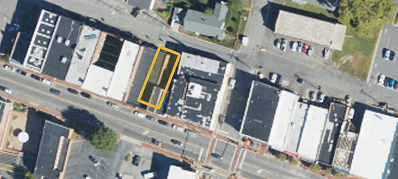 100 Main W St