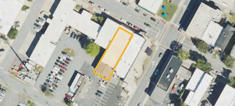 87 Main St