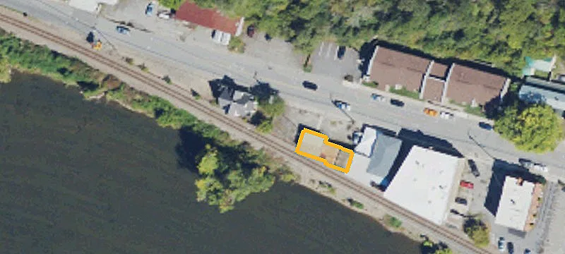 147 Main St