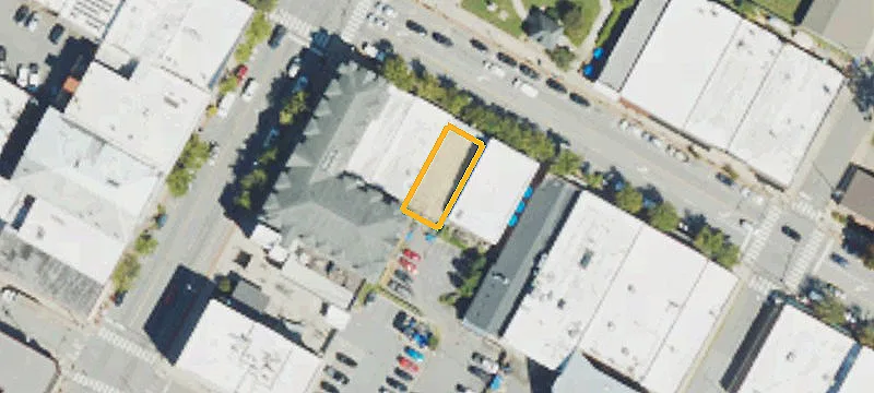 18 Main St