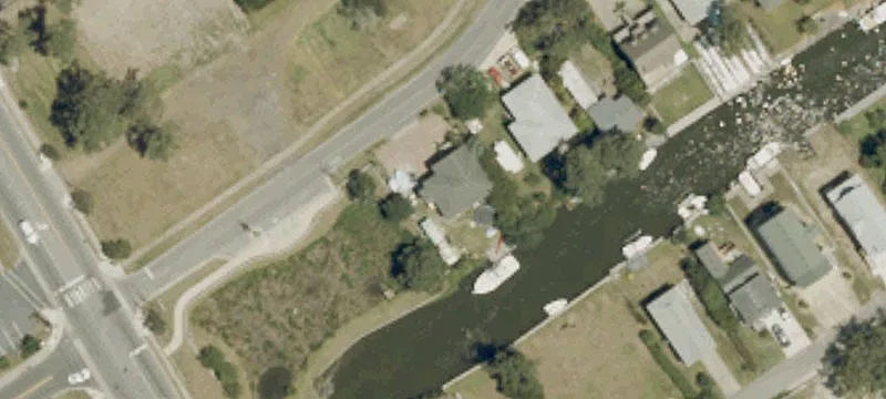 128 Grenville St