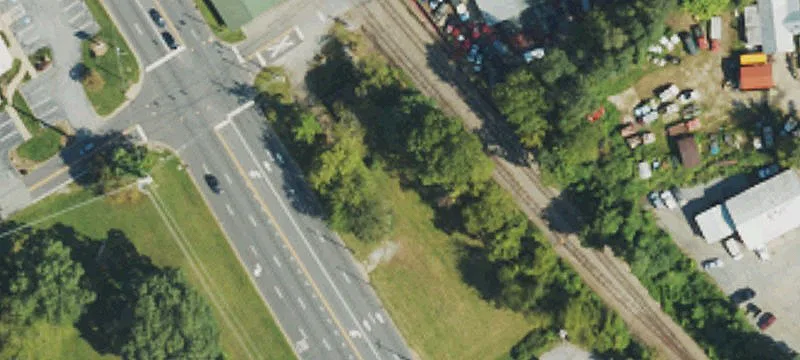 2412 Hendersonville Rd