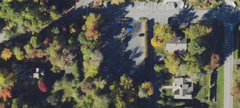 55 Iris Ln