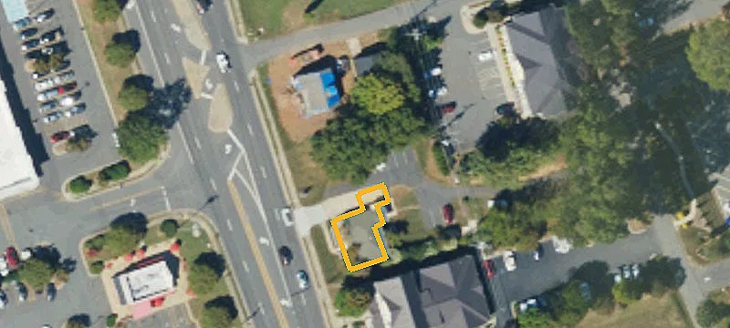 548 John St