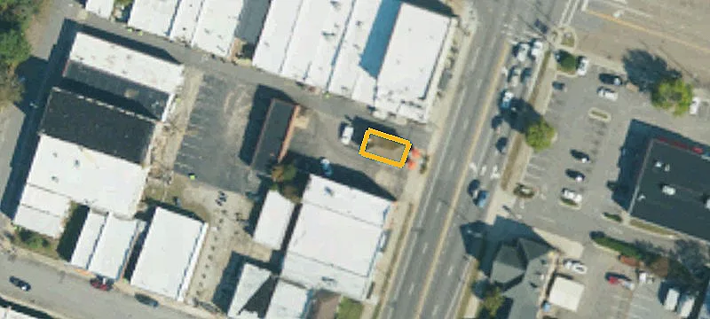 810 Main St