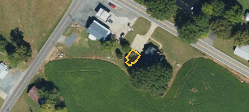 8902 Hwy 218th E