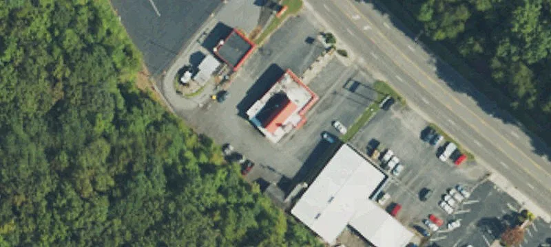 995 Main St