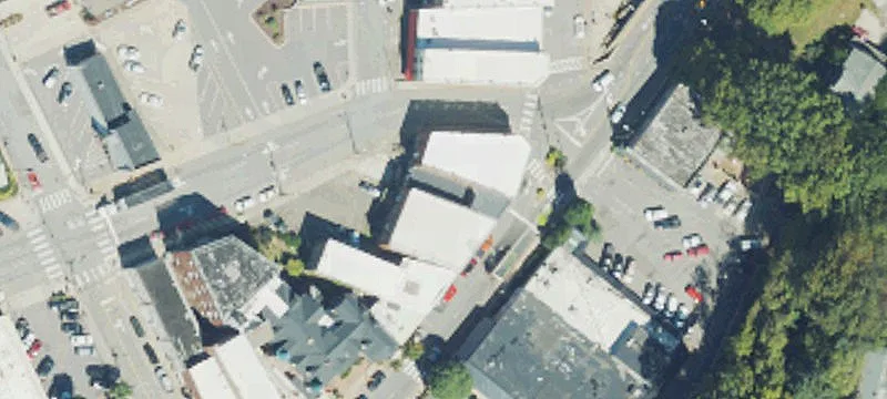 483 Main St