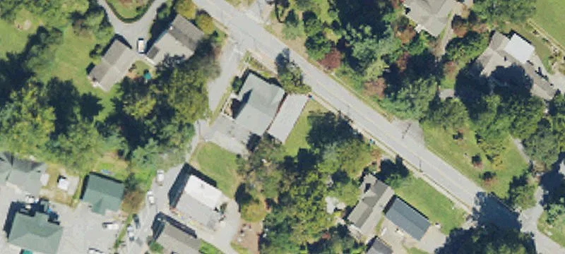 123 Henderson St