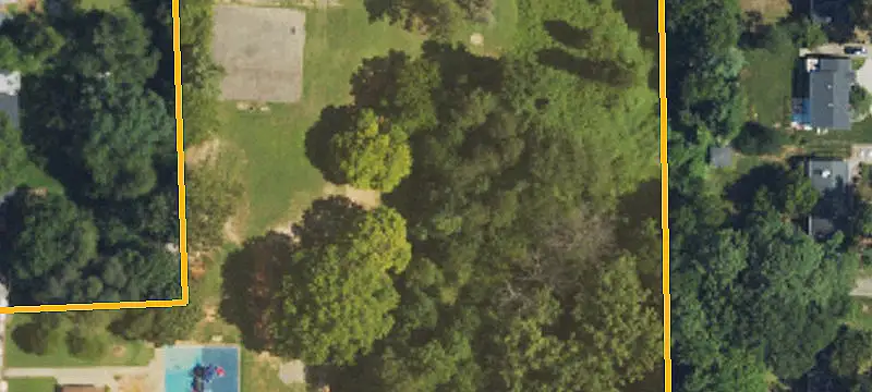 304 Lawndale Dr